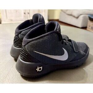 Nike KD Trey 5 III Black/Grey Youth Size 7Y/Women’s 8.5